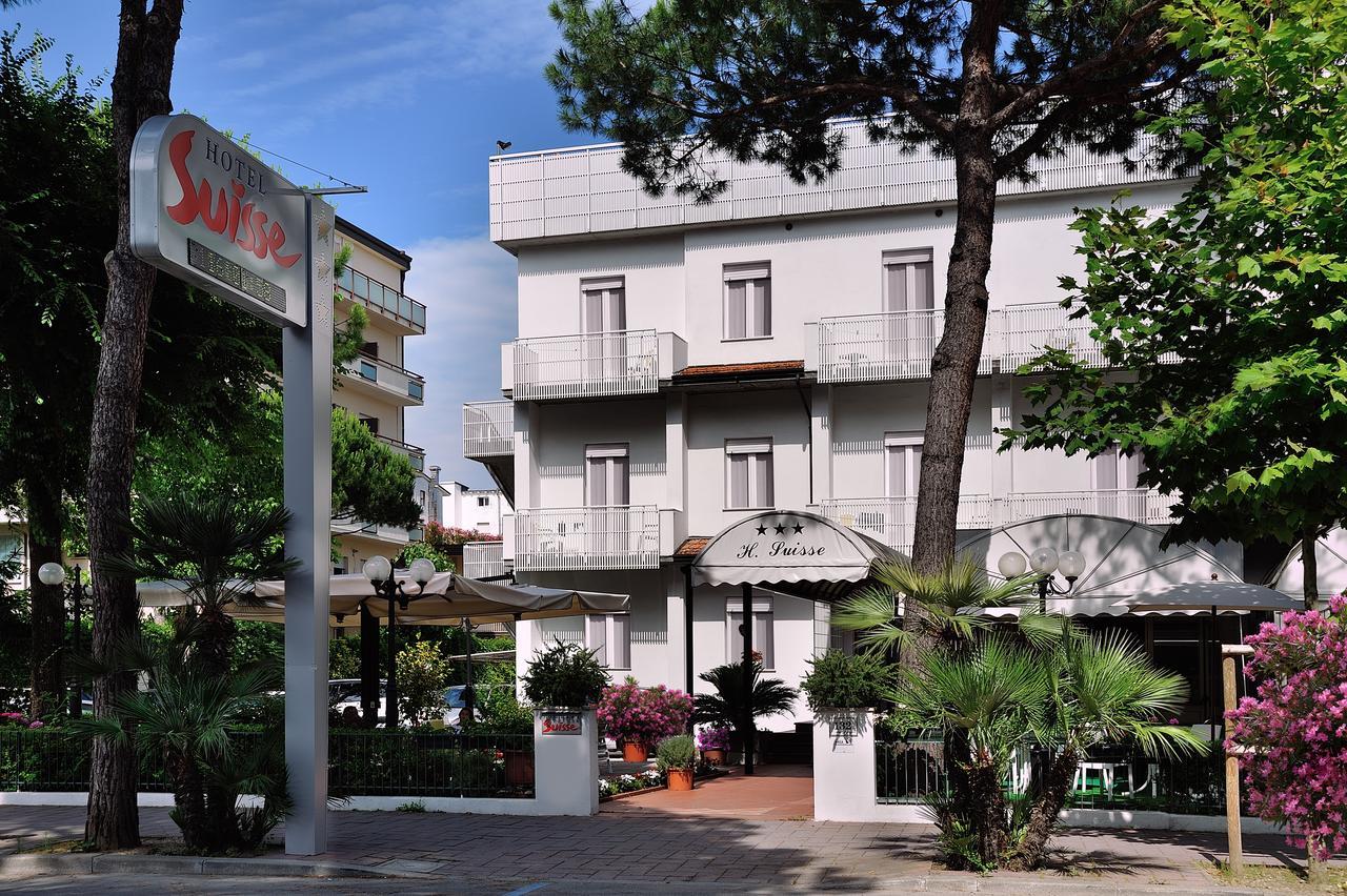 Hotel Suisse Милано Мартима Екстериор снимка